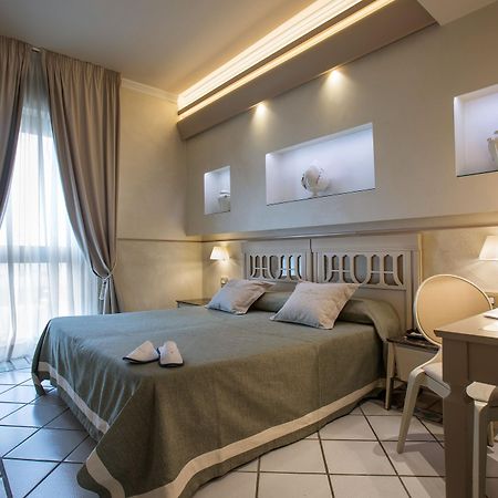 Hotel Hermitage Галатина Екстериор снимка