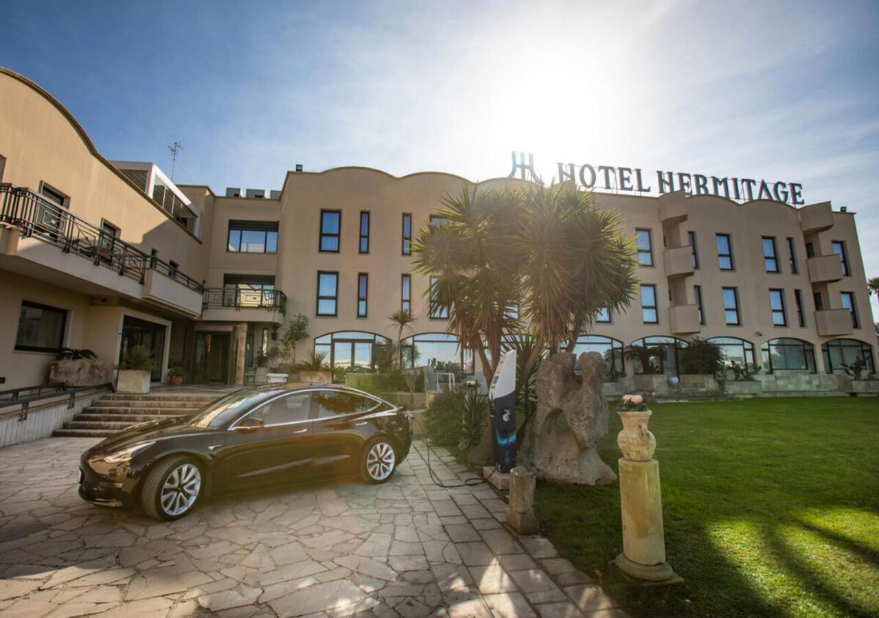 Hotel Hermitage Галатина Екстериор снимка
