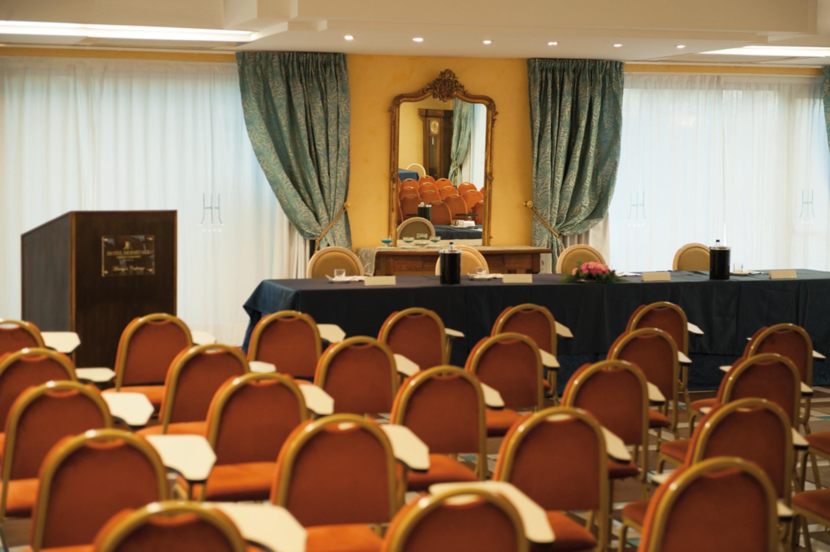 Hotel Hermitage Галатина Екстериор снимка
